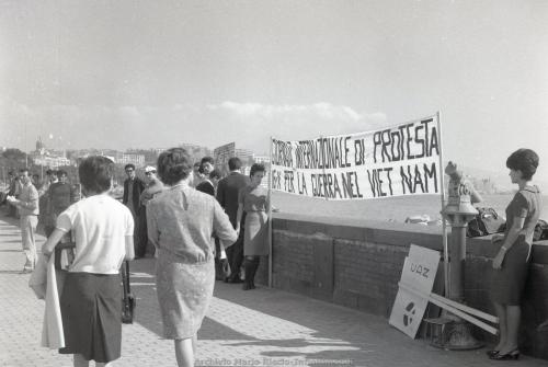 1965-PER-IL-VIETNAM-RACCOLTA-SANGUE-7