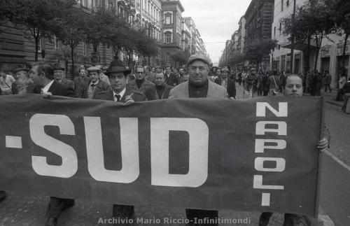 1975-12-DICEMBRE-1
