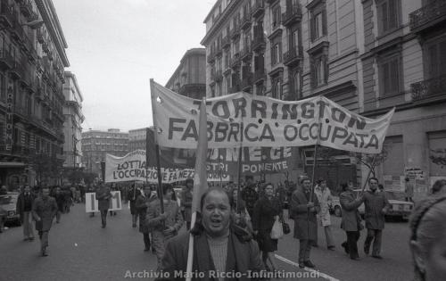 1975-12-DICEMBRE-25