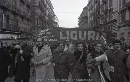 1975-12-DICEMBRE-26
