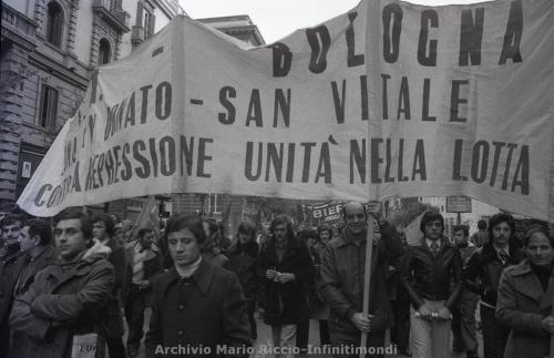 1975-12-DICEMBRE-3