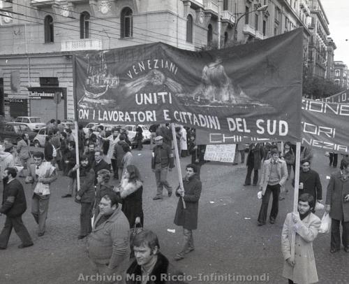 1975-12-DICEMBRE-6