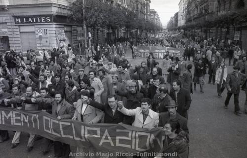 1975-12-DICEMBRE-9