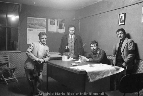 1975-DONNE-LAVORO-A-DOMICILIO-5