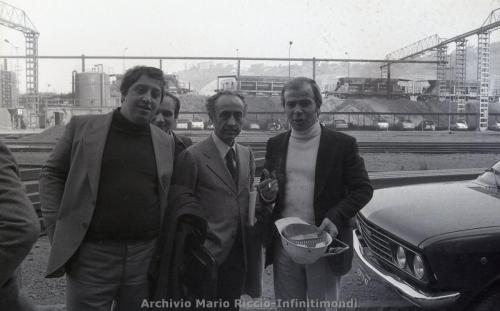 1975-SETTEMBRE-EMILIO-LUPO-CON-ANTONIO-CALI -IN-VISITA-ALL ITALSIDER-CON-VALENZI-