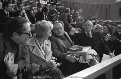 1978-CONFERENZA-OPERAIA-4-5-MARZO-38-GAETANO-MACCHIAROLI-GIOVANNI-BERLINGUER-MAURIZIO-VALENZI-