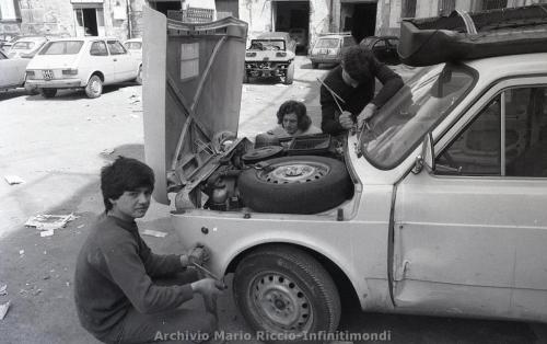 1978-LAVORO-NERO-MINORILE-CARROZZIERI-1